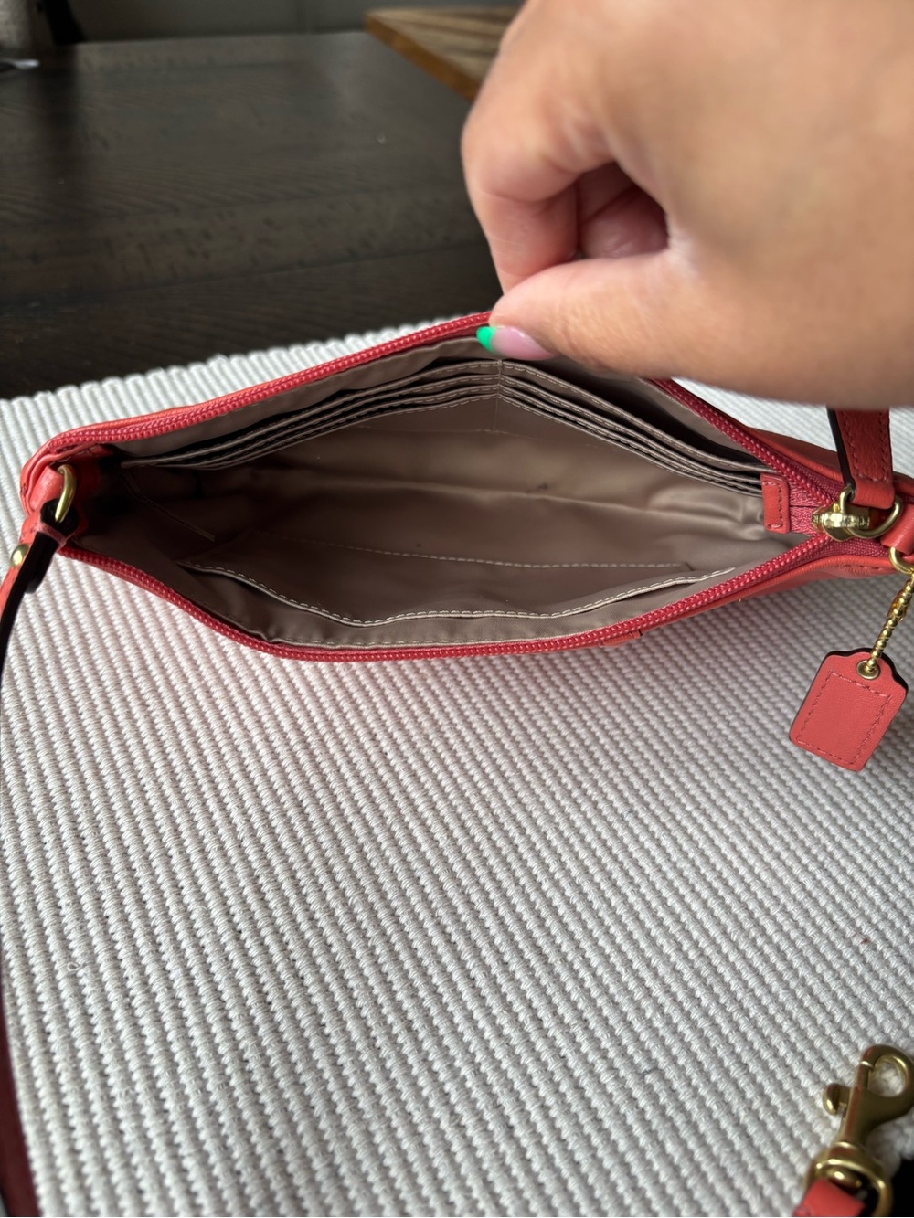 ❤️🧡Classic Y2K COACH Ashley Wristlet Mini Bag🧡❤️ - Picture 12 of 12